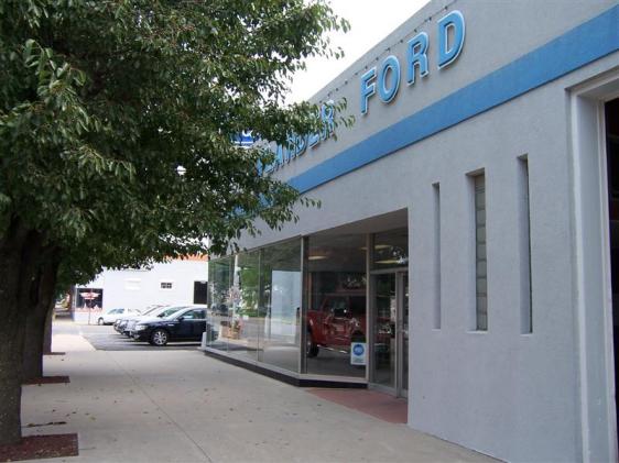 Hoflander Ford in Higginsville, MO 64037