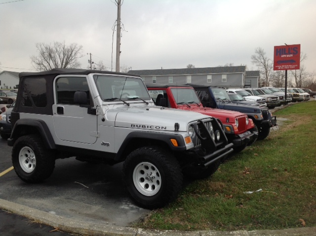 Hill's Auto Sales in Henryville, IN 47126