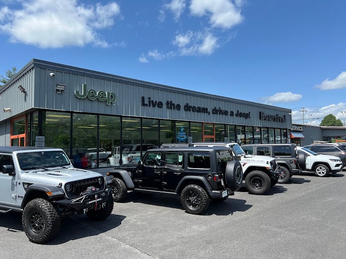 Bournival Jeep in Portsmouth, NH 03801