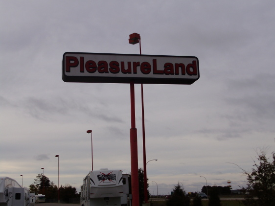 Pleasure Land Truck Center in St. Cloud, MN 56301