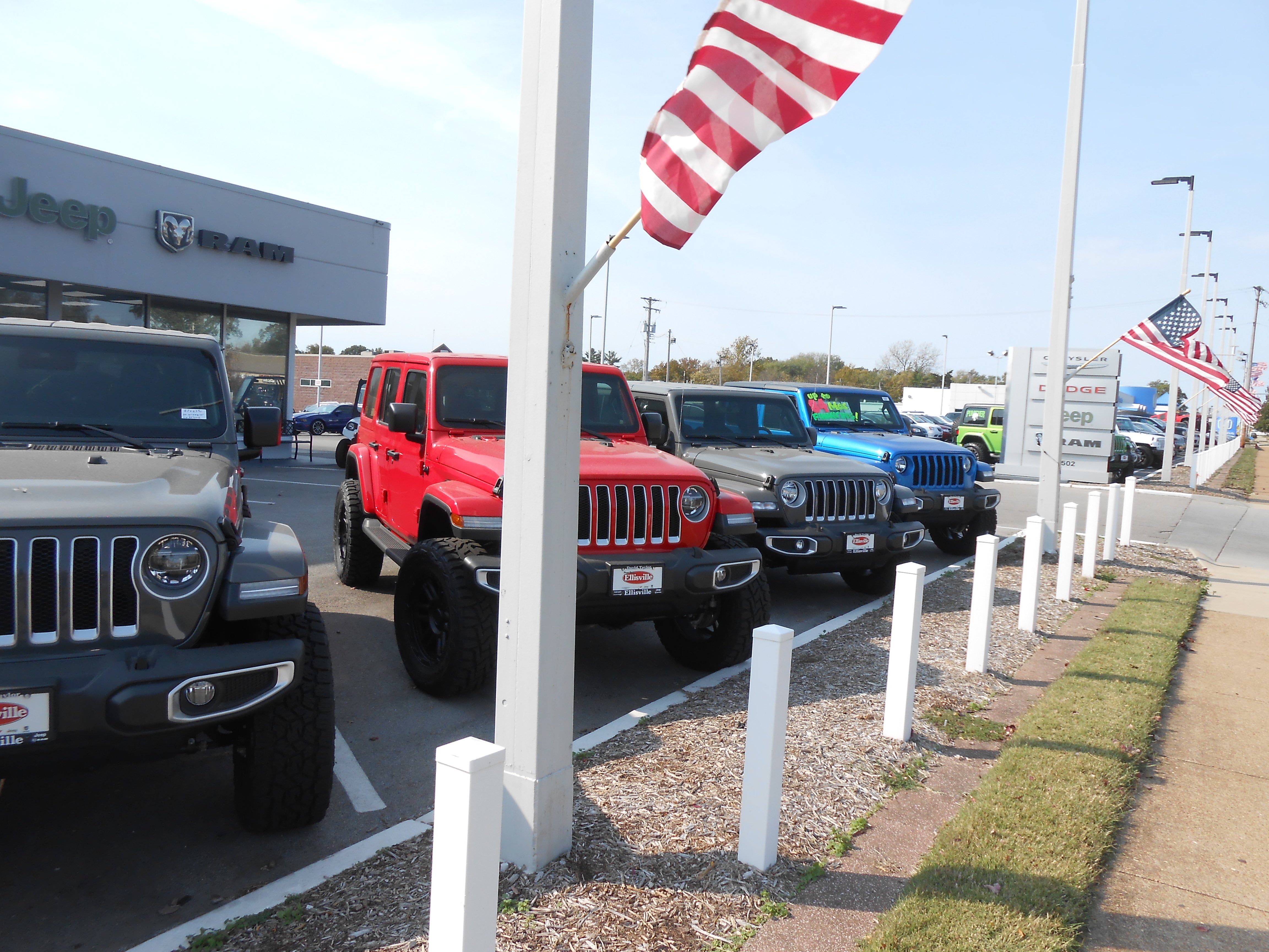 David Taylor Ellisville Chrysler Dodge Jeep RAM in Ellisville, MO 63011