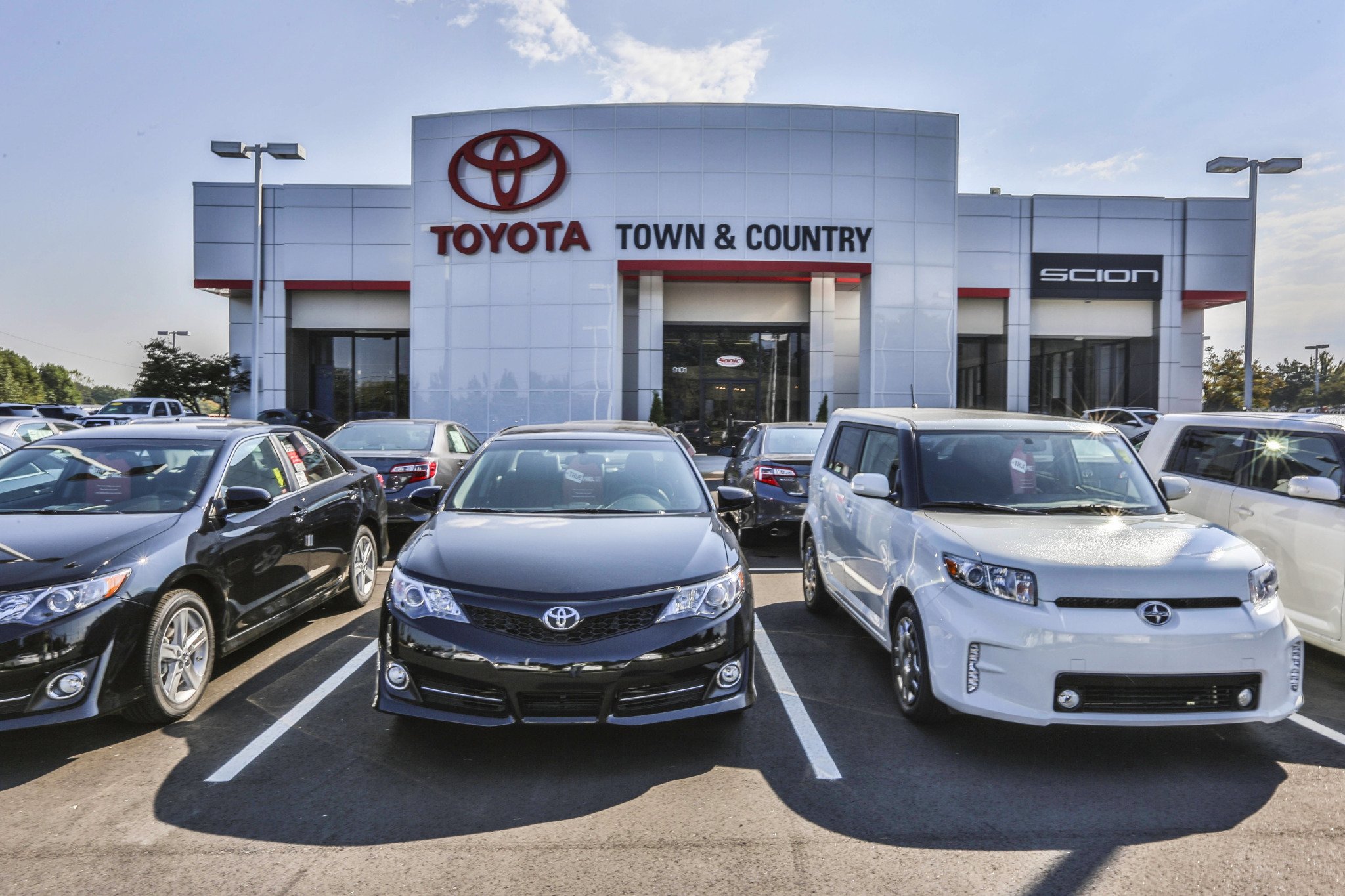 Town & Country Toyota in Charlotte, NC 28273