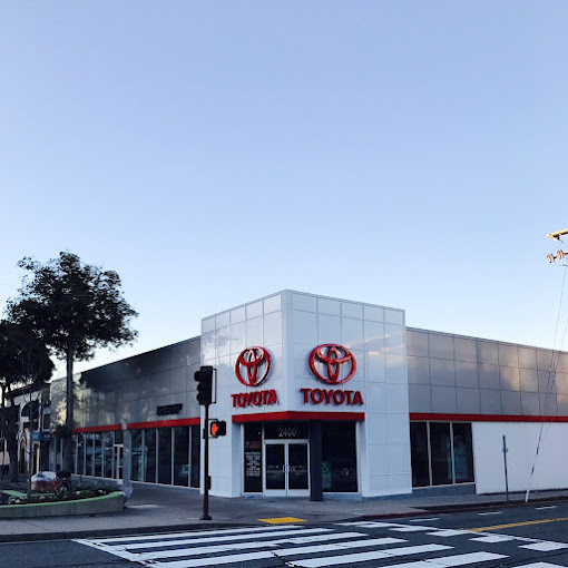 Toyota of Berkeley in Berkeley, CA 94704