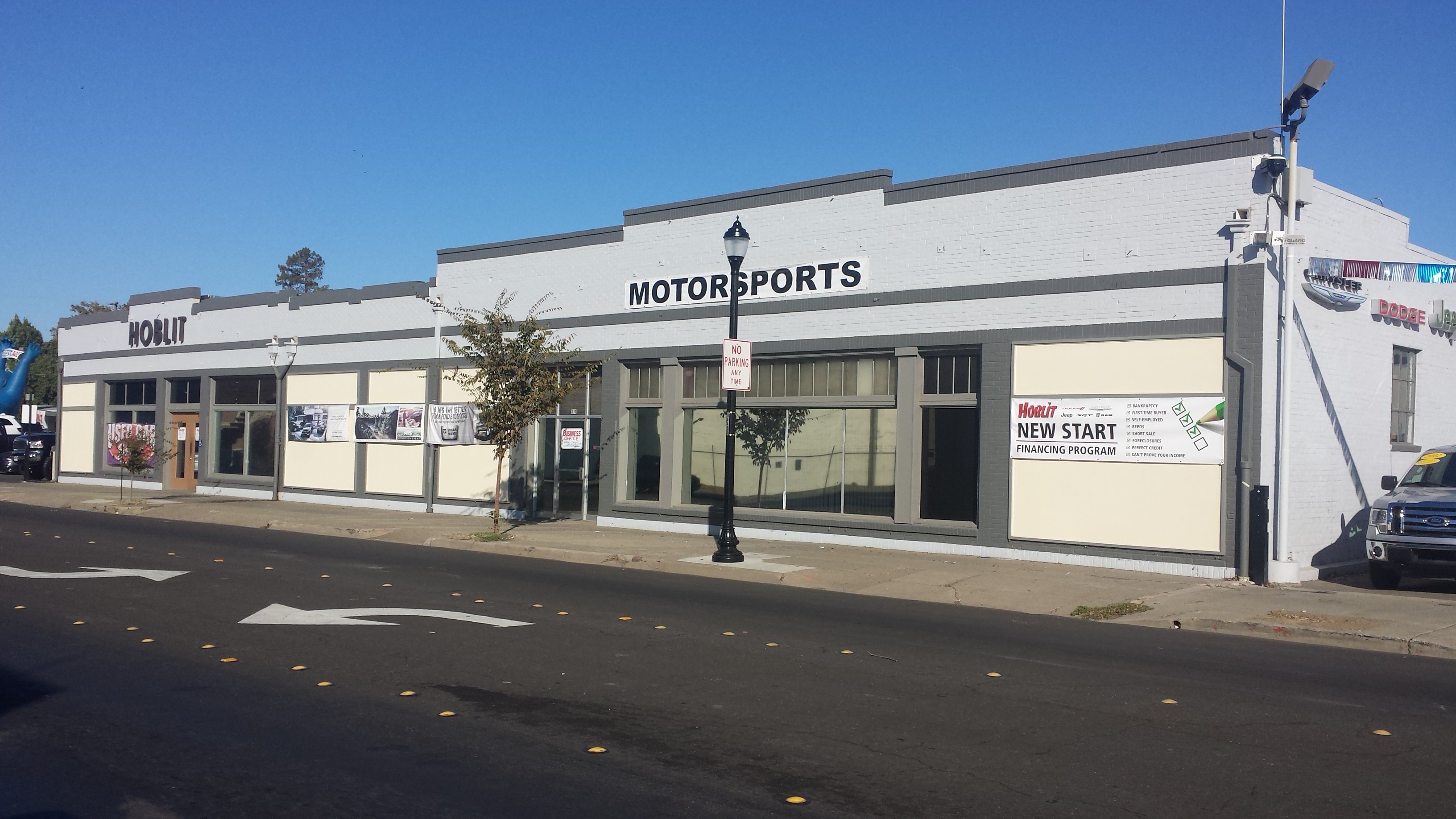 Hoblit Dodge Chrysler Jeep in Woodland, CA 95695