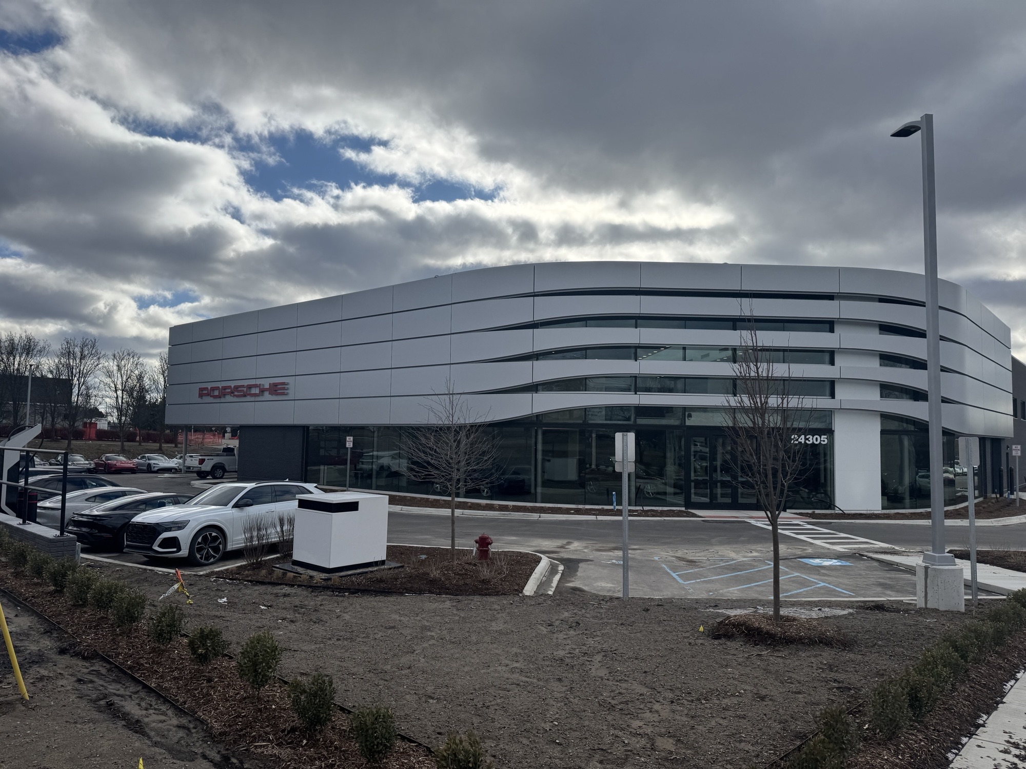 Porsche Novi in Novi, MI 48375