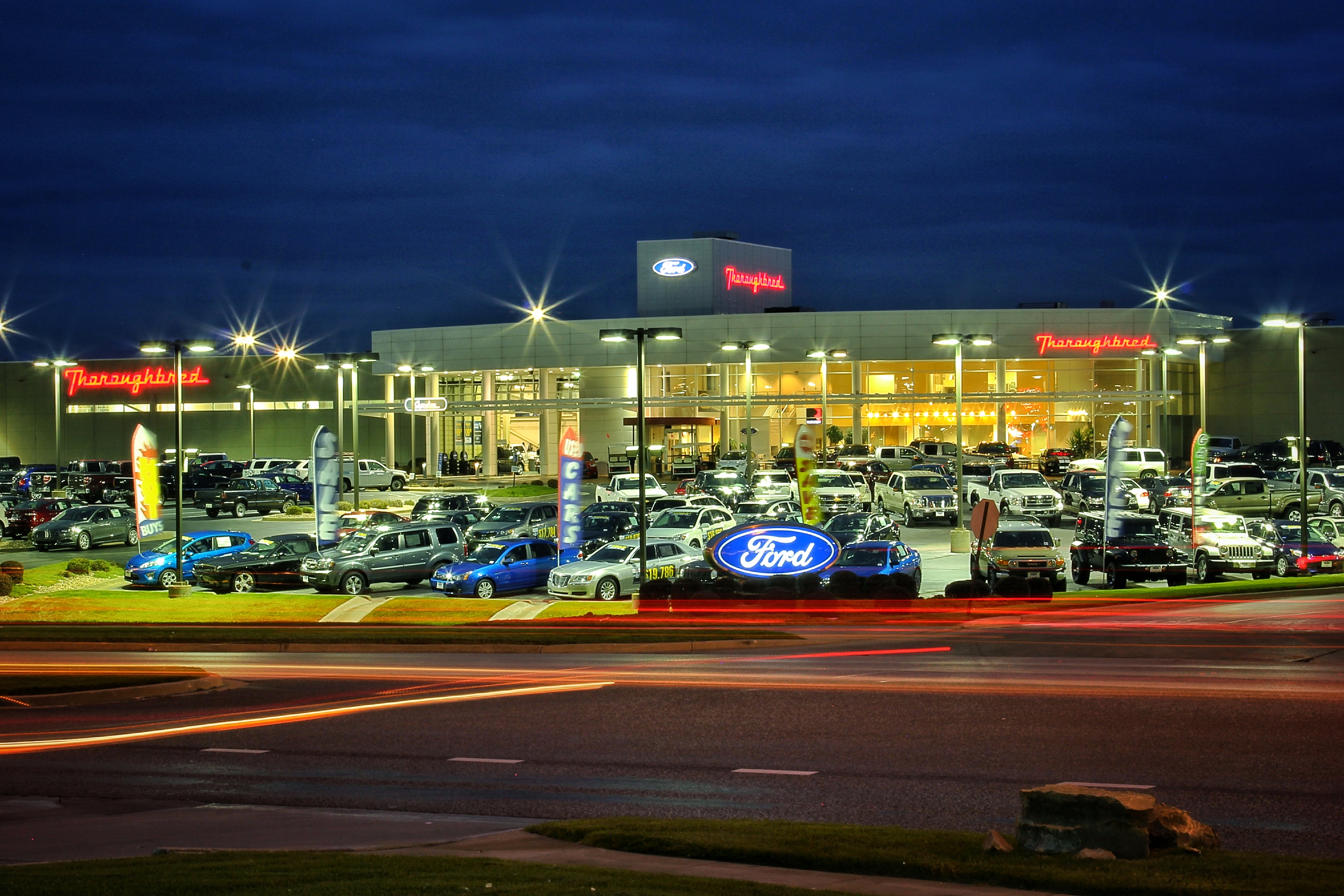 Thoroughbred Ford in Kansas, MO 64154