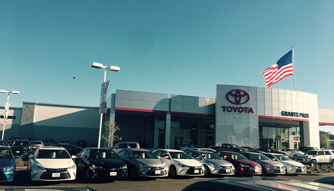 Grants Pass Toyota in Grants Pass, OR 97527