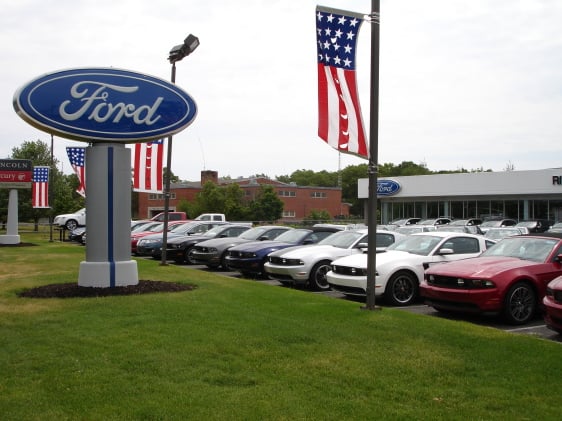 Riverhead Ford in Riverhead, NY 11901