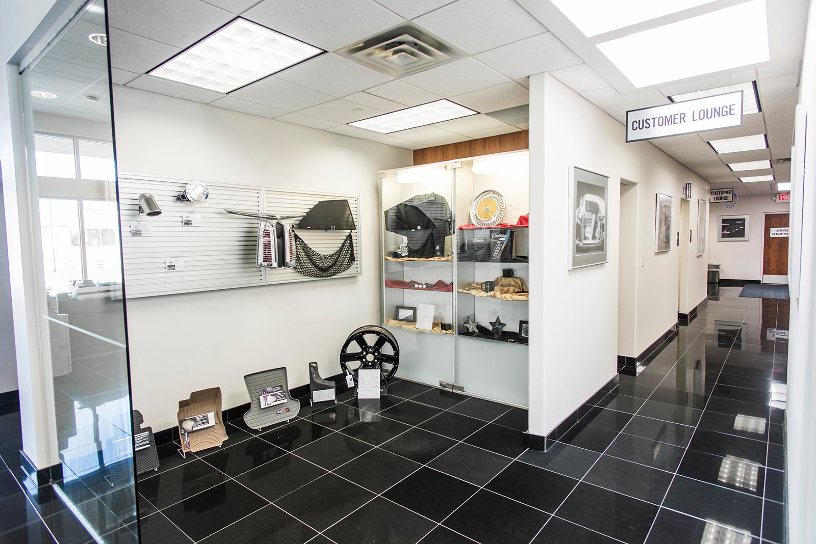Morries Golden Valley Cadillac in Minneapolis, MN 55426