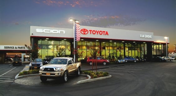 Elk Grove Toyota in Elk Grove, CA 95757