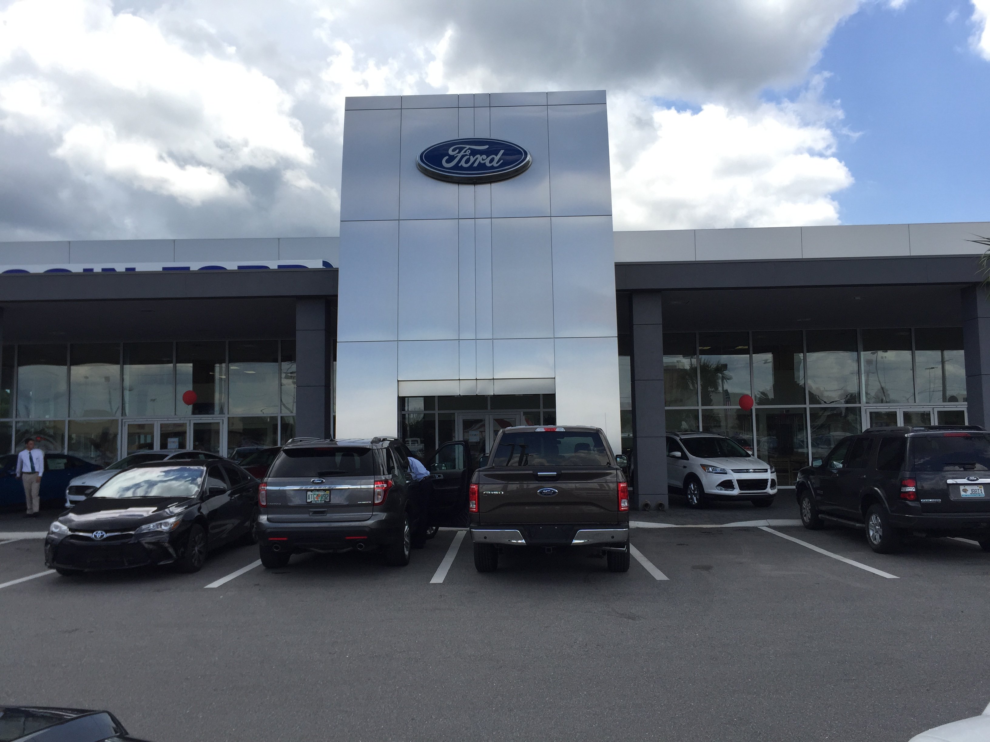 Coggin Ford in Jacksonville, FL 32225