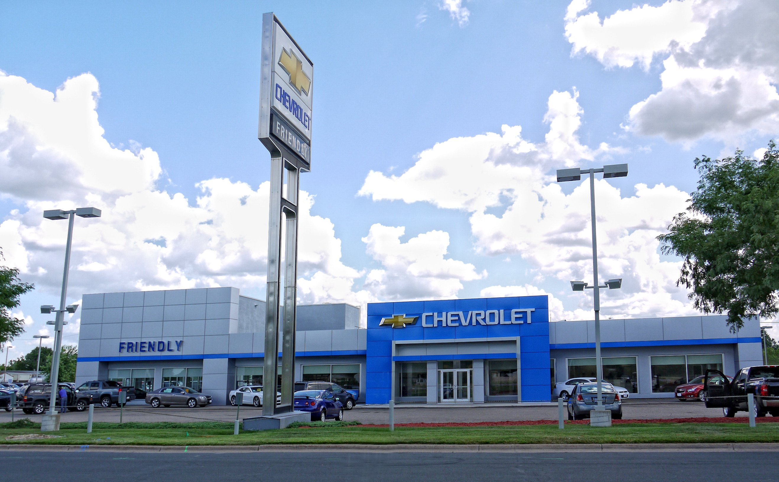 Friendly Chevrolet Inc. in Fridley, MN 55432