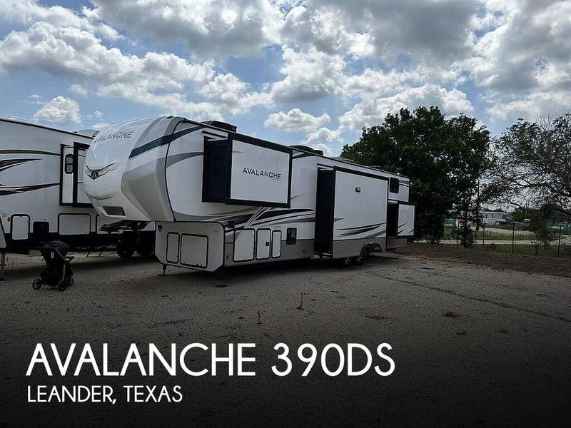 Keystone Avalanche 390DS Fifth Wheel 2023 for Sale