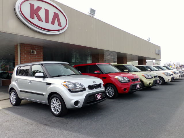 Lee KIA of Greenville in Greenville, NC 27834