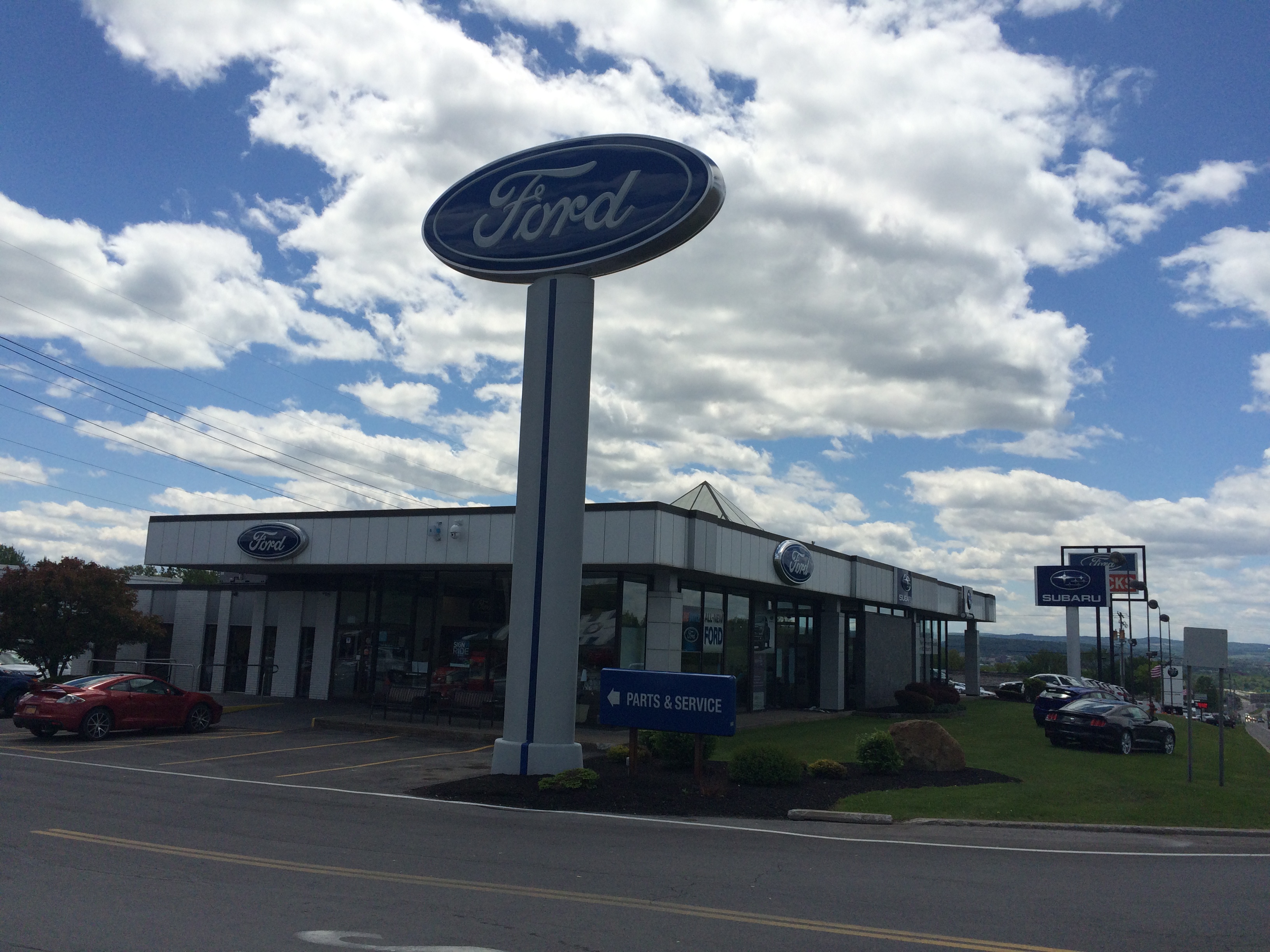 Don's Ford in Utica, NY 13502