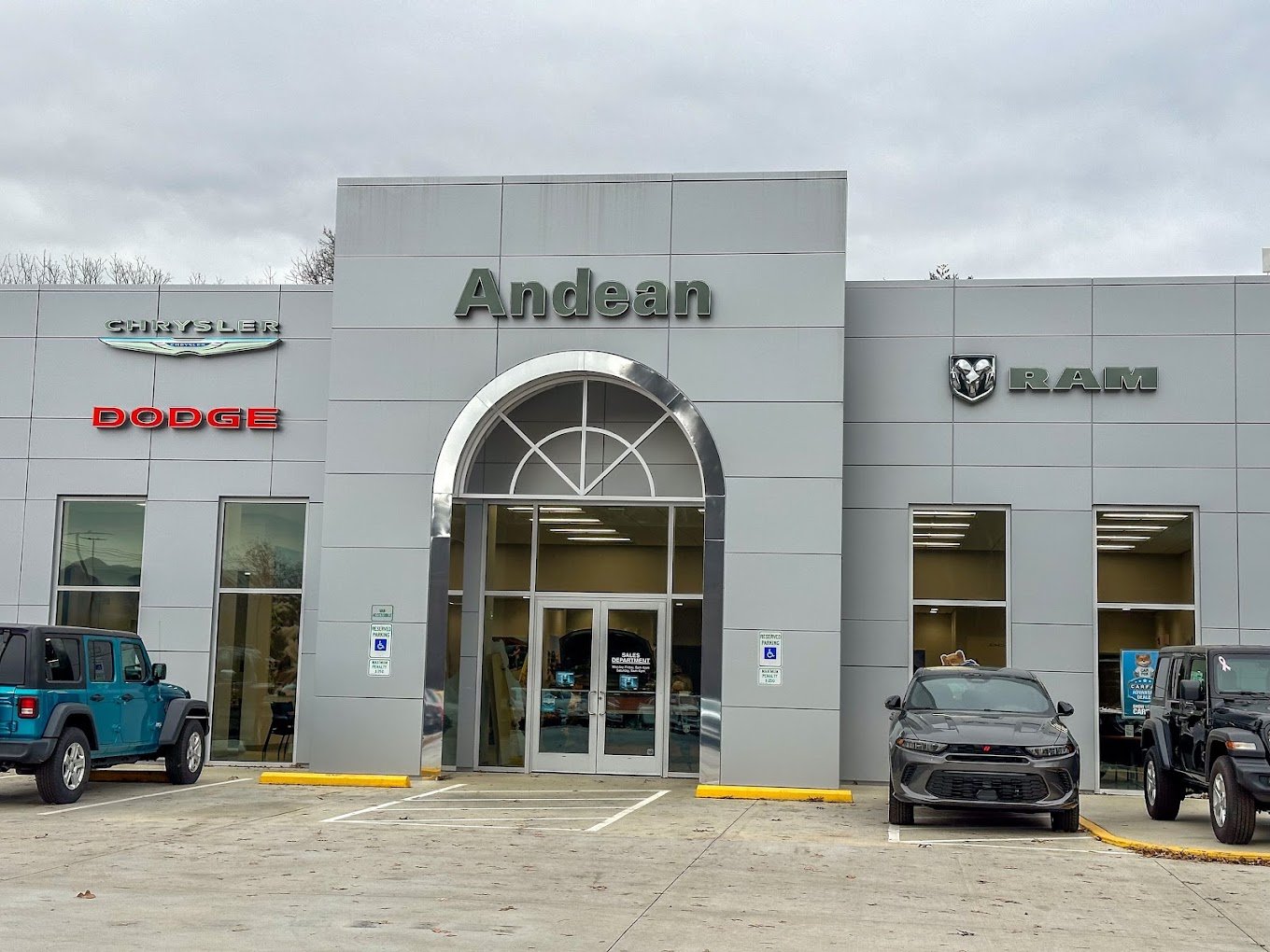 Andean Chrysler Dodge Jeep Ram in Franklin, NC 28734