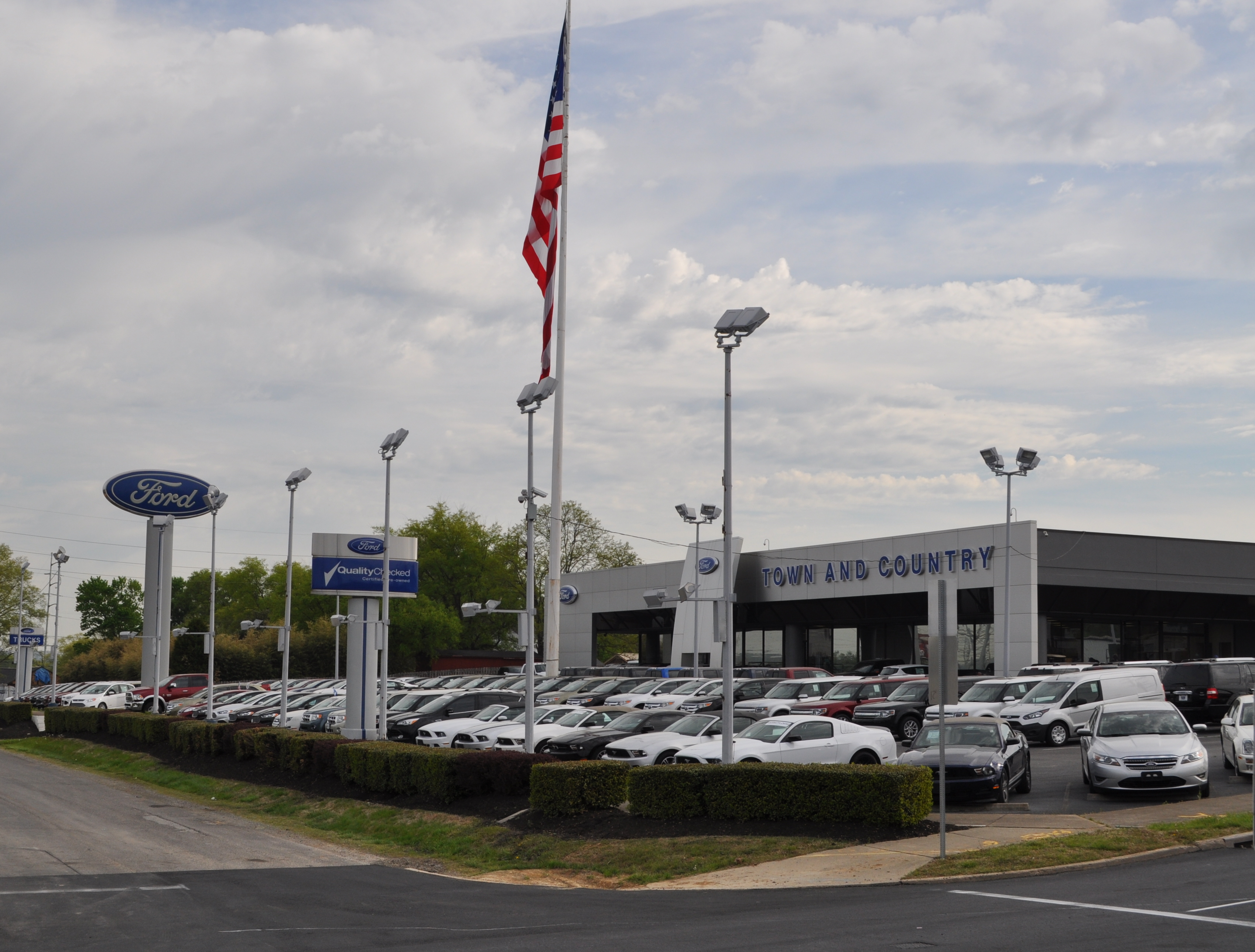 Town & Country Ford of Nashville in Madison, TN 37115