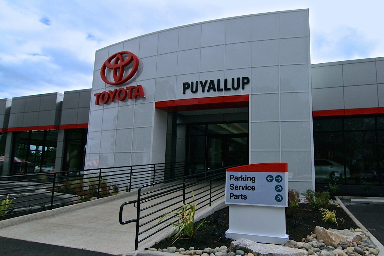 Toyota of Puyallup in Puyallup, WA 98371