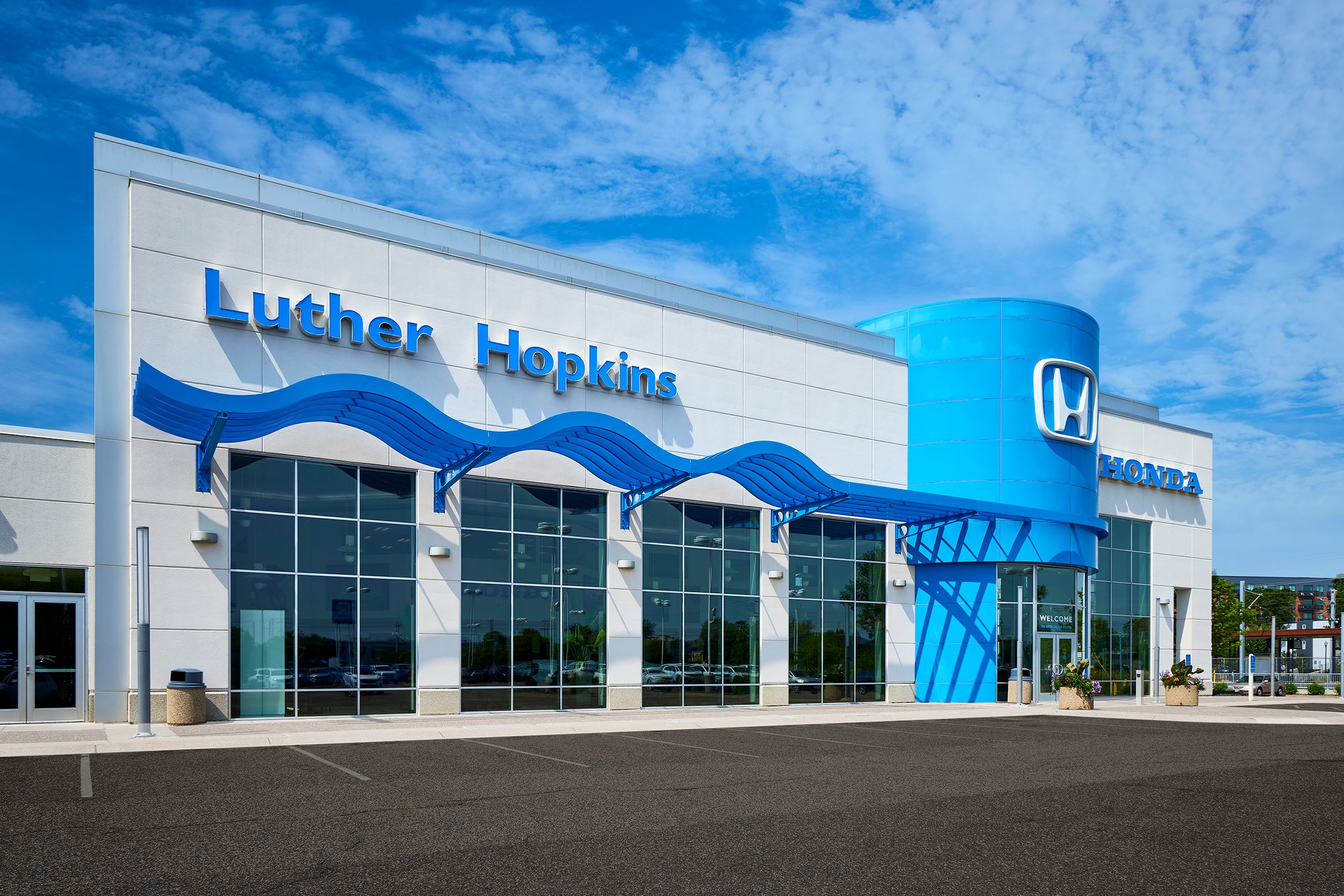 Luther Hopkins Honda in Hopkins, MN 55343