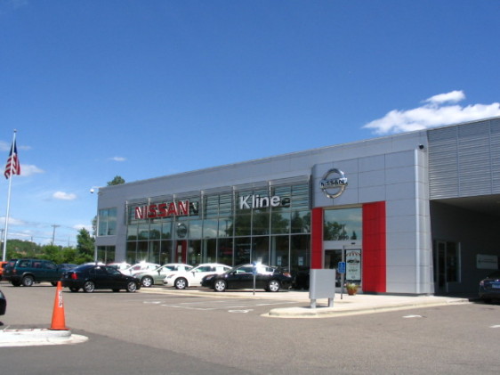 Kline Nissan in Maplewood, MN 55109