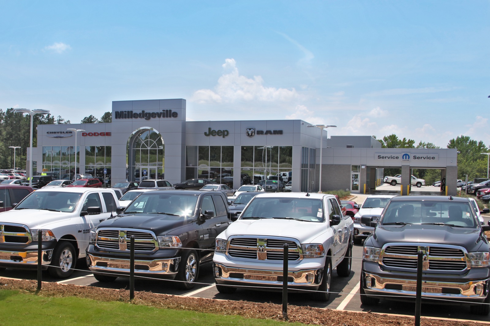 Milledgeville Chrysler Dodge Jeep Ram in Milledgeville, GA 31061