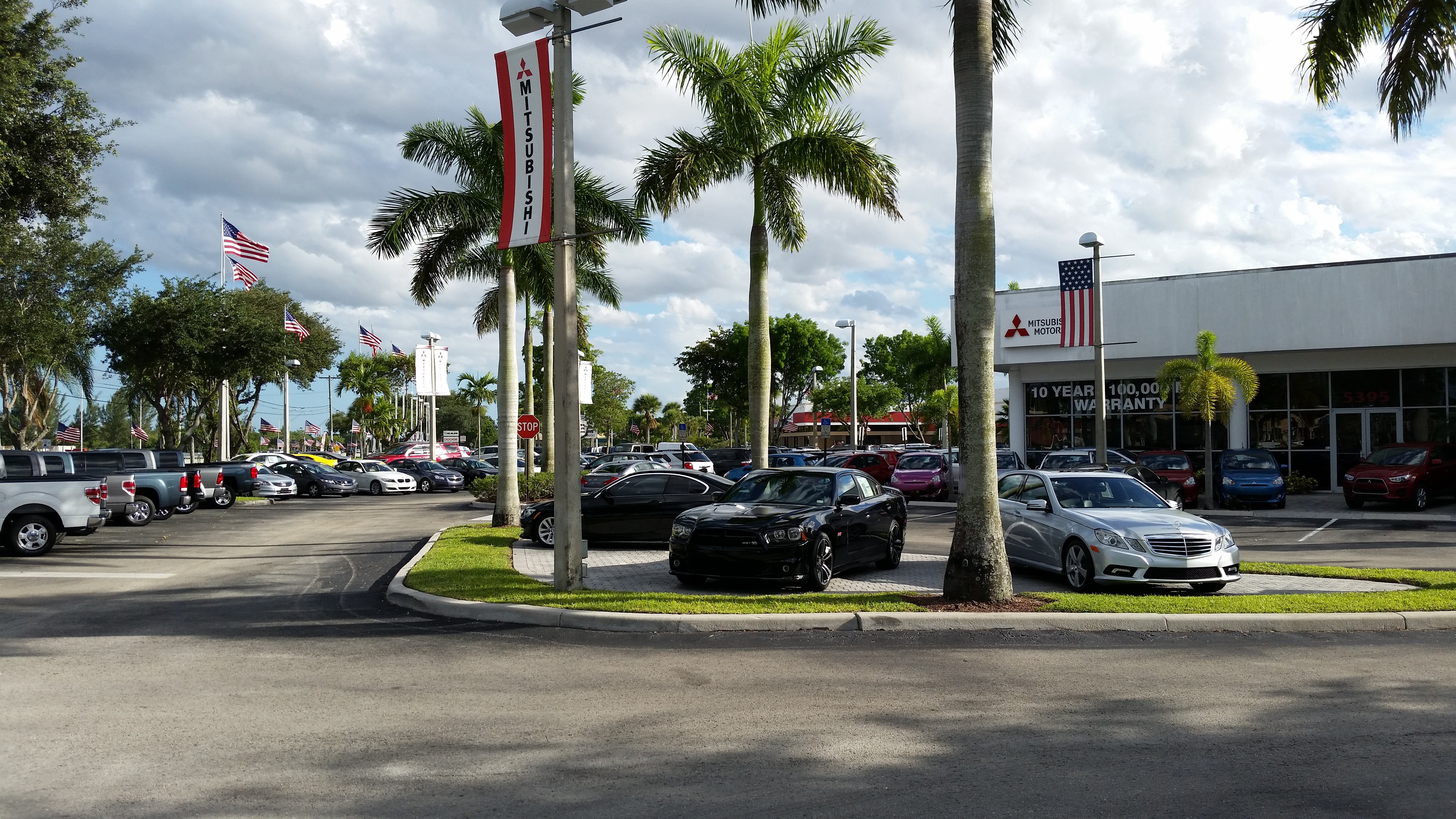 University Mitsubishi in Davie, FL 33328