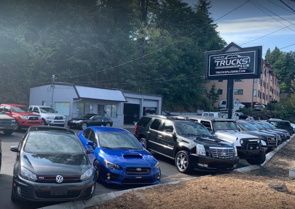 Trucks Plus in Seattle, WA 98125
