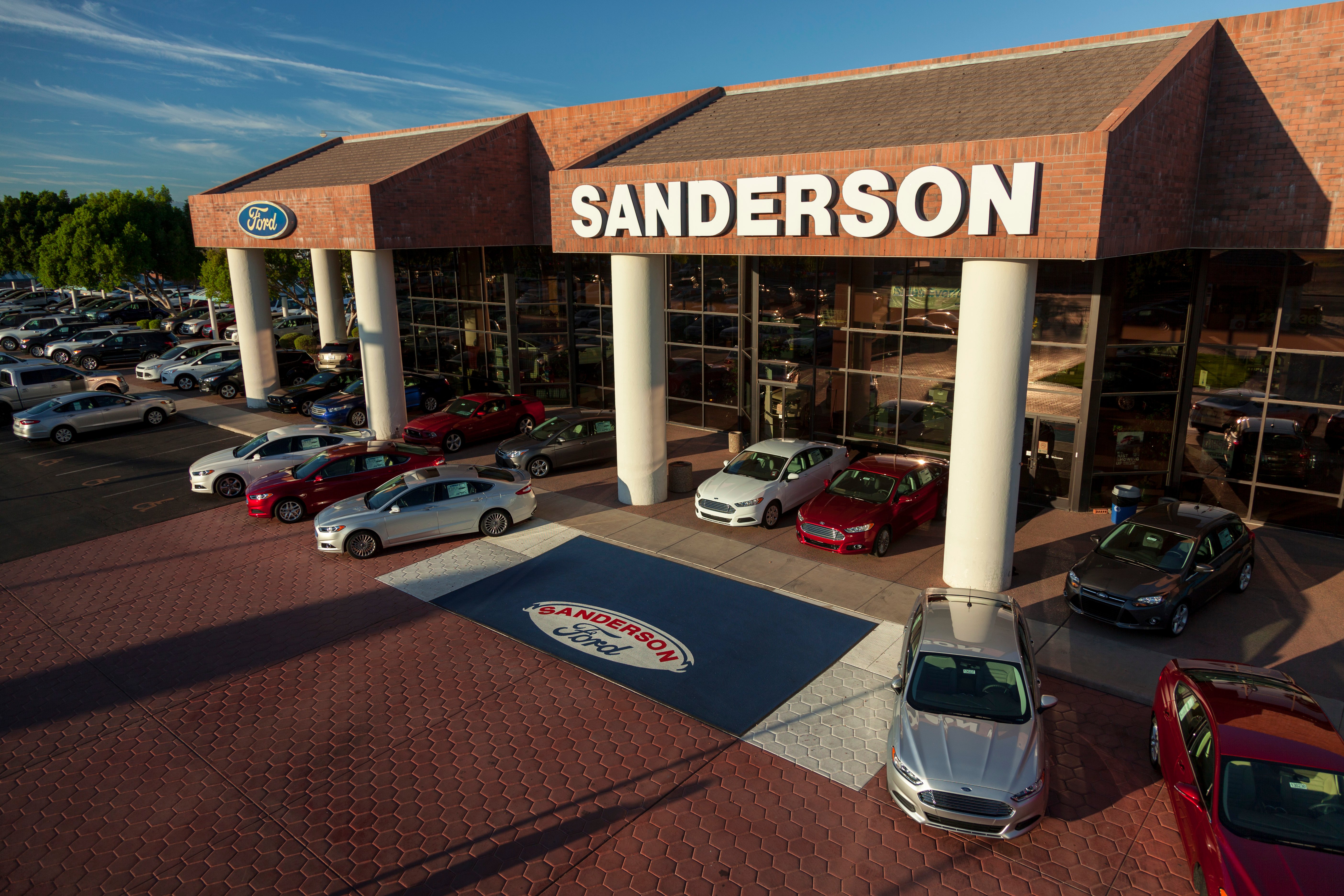 Sanderson Ford in Glendale, AZ 85301