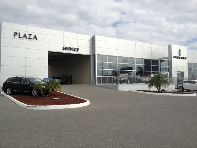 Plaza Lincoln in Leesburg, FL 34788
