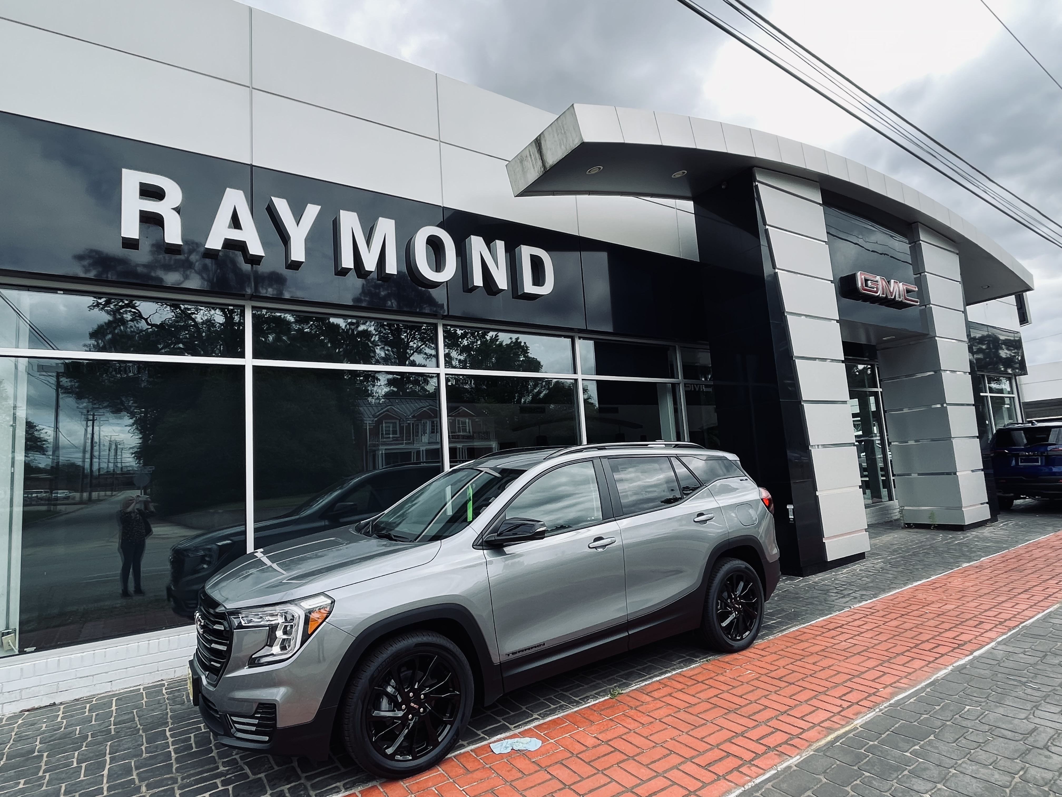 RAYMOND GMC in Center, TX 75935