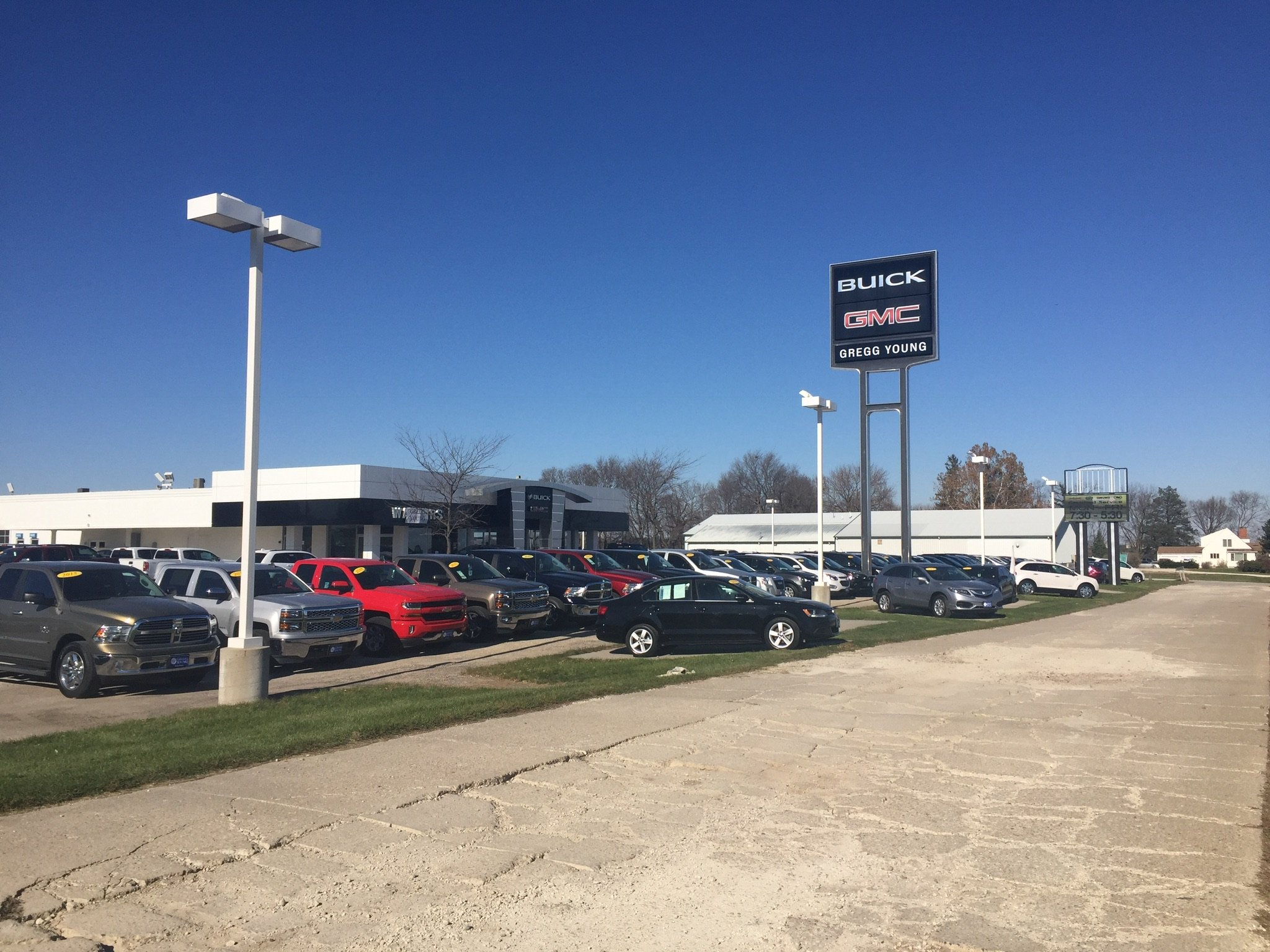 Gregg Young Buick GMC, LLC in Indianola, IA 50125