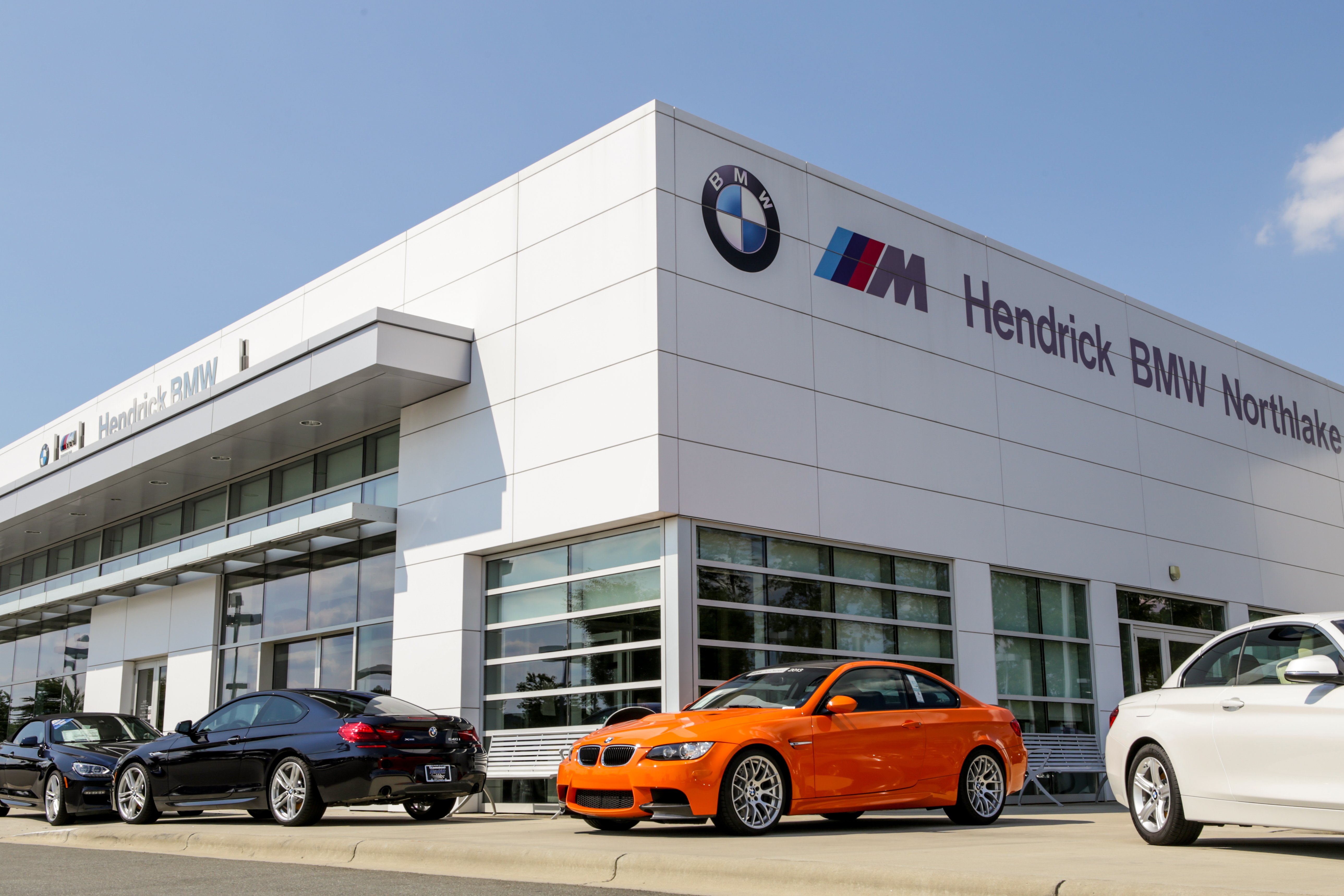 Hendrick BMW Northlake in Charlotte, NC 28269