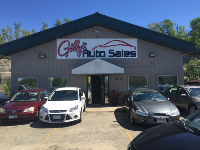 Gilly's Auto Sales in Rochester, MN 55906