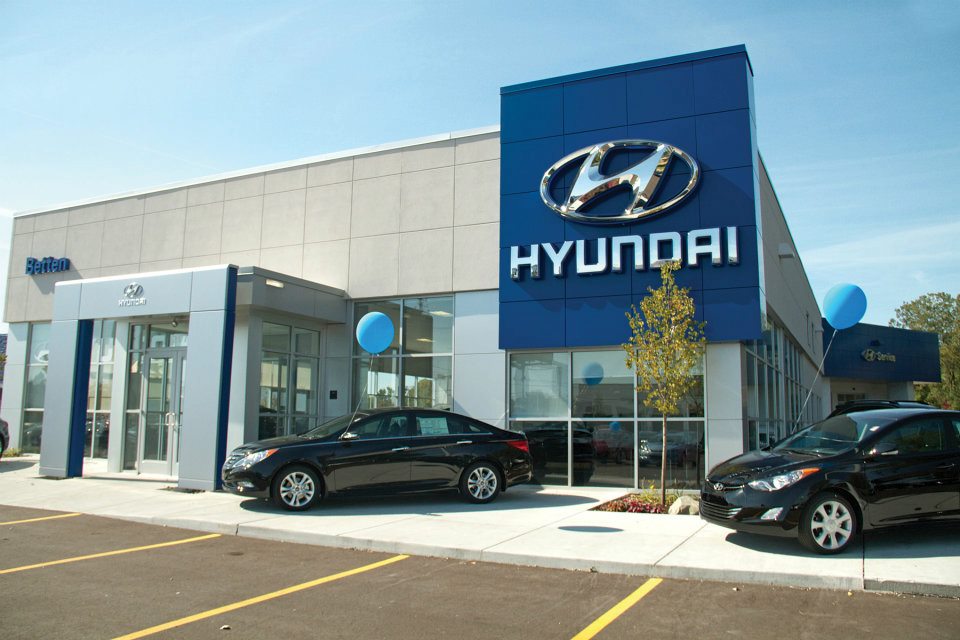 Betten Hyundai in Muskegon, MI 49441