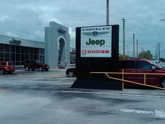 Gator Chrysler Dodge Jeep RAM in Melbourne, FL 32901