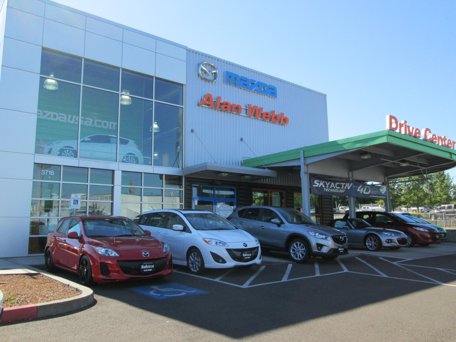 Alan Webb Mazda in Vancouver, WA 98661