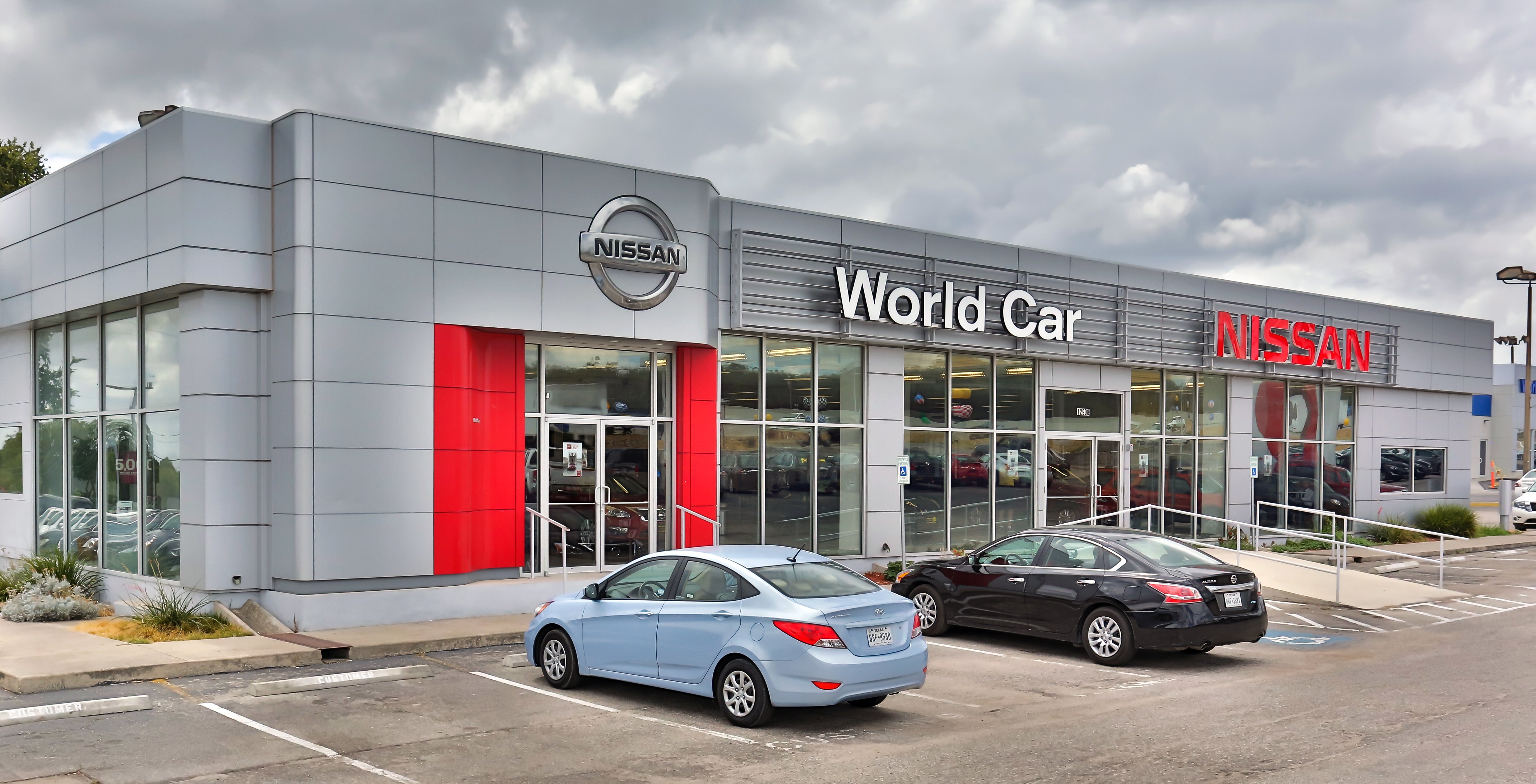 World Car Nissan Hyundai in San Antonio, TX 78233