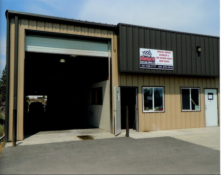Robirts Auto Care Experts | Redmond, OR 97756