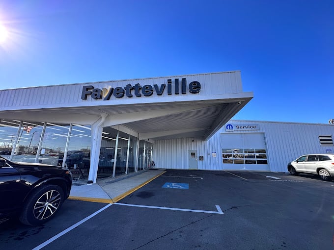 Fayetteville Chrysler Dodge Jeep Ram in Fayetteville, TN 37334