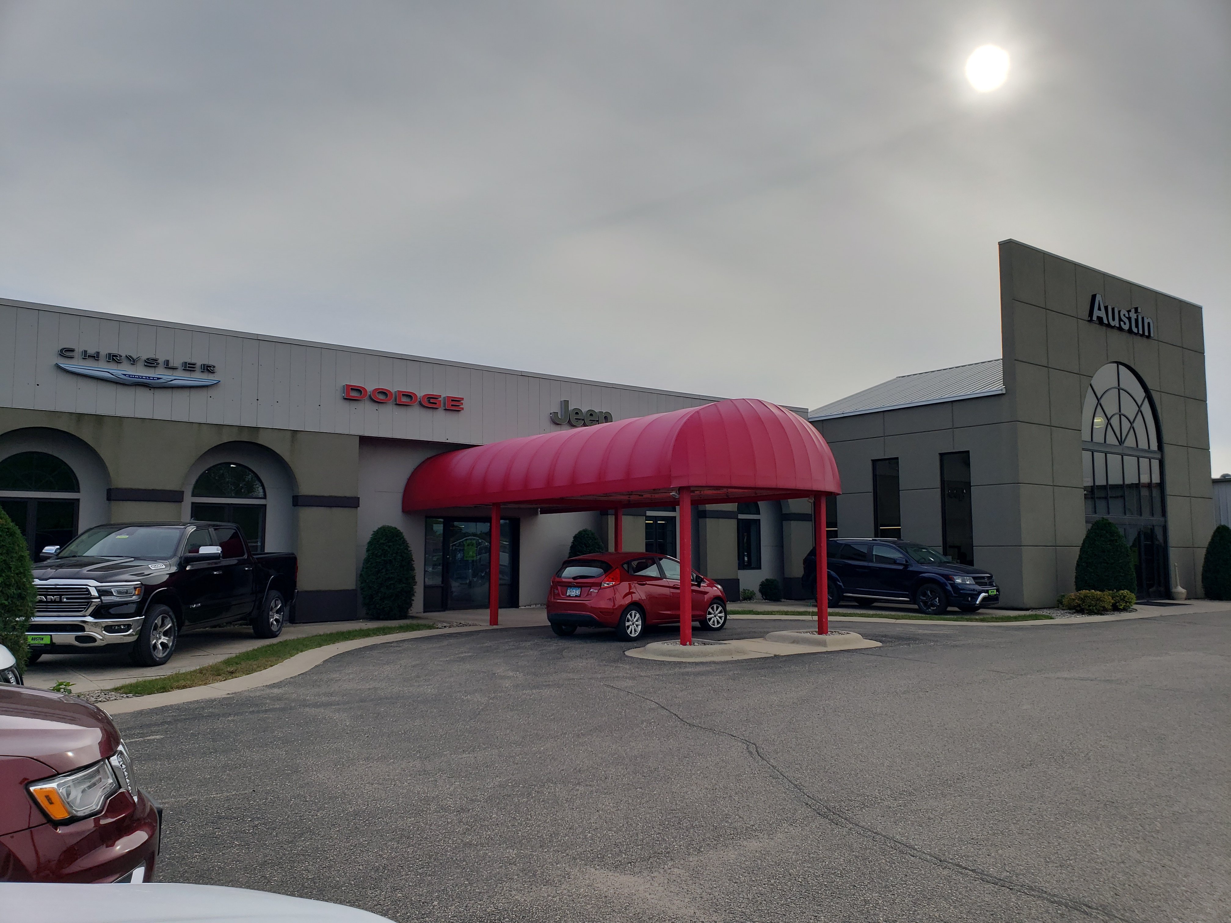 Austin Ford Chrysler in Austin, MN 55912
