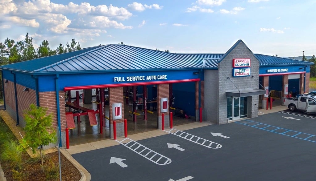 Express Oil Change & Tire Engineers - The Grove | Hoover, AL 35226