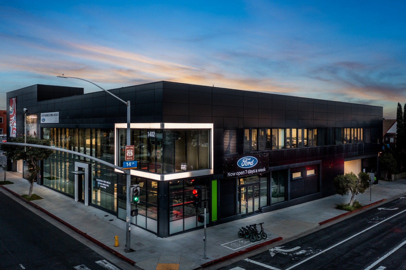Santa Monica Ford in Santa Monica, CA 90404