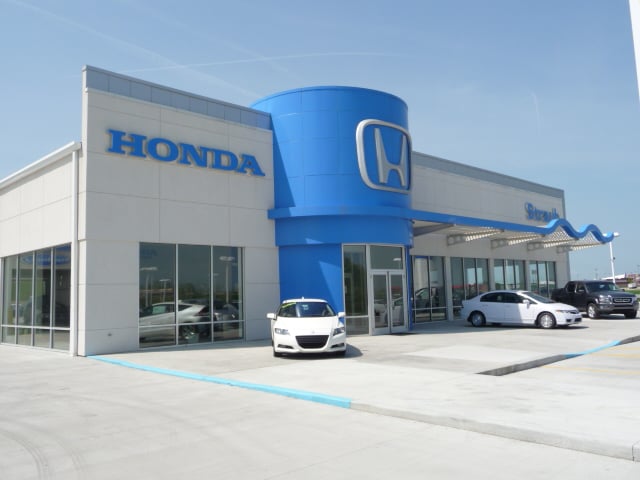 Straub Automotive in Triadelphia, WV 26003