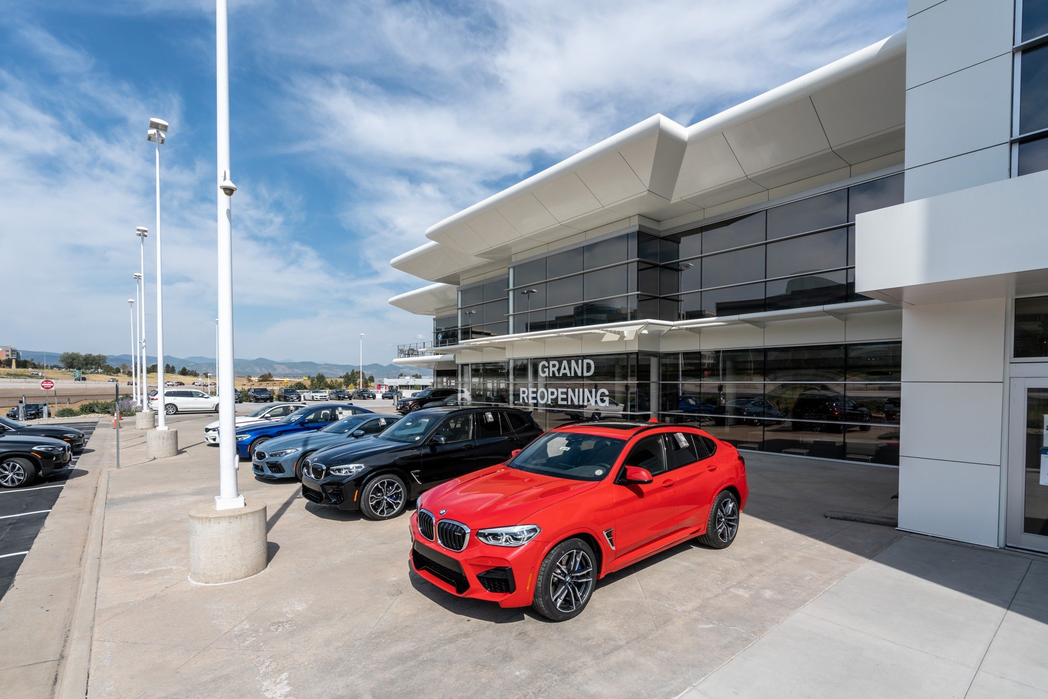 Schomp BMW in Highlands Ranch, CO 80129