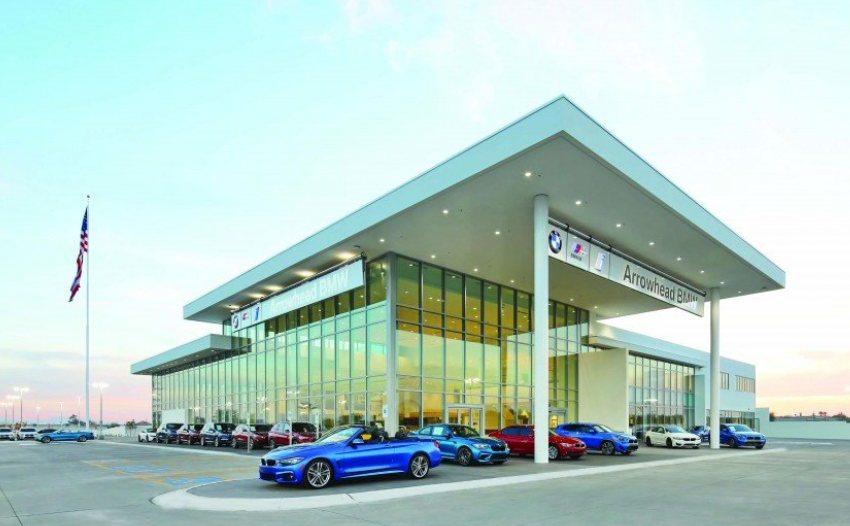 Arrowhead BMW in Glendale, AZ 85308