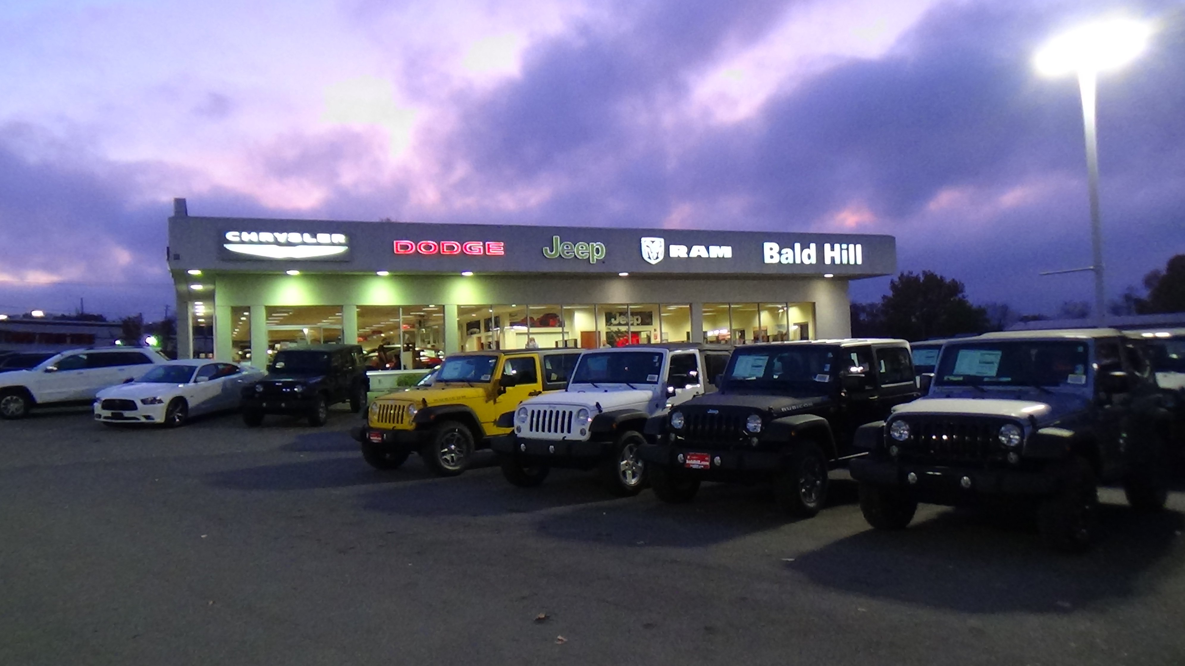 Bald Hill Dodge Chrysler Jeep RAM in Warwick, RI 02886