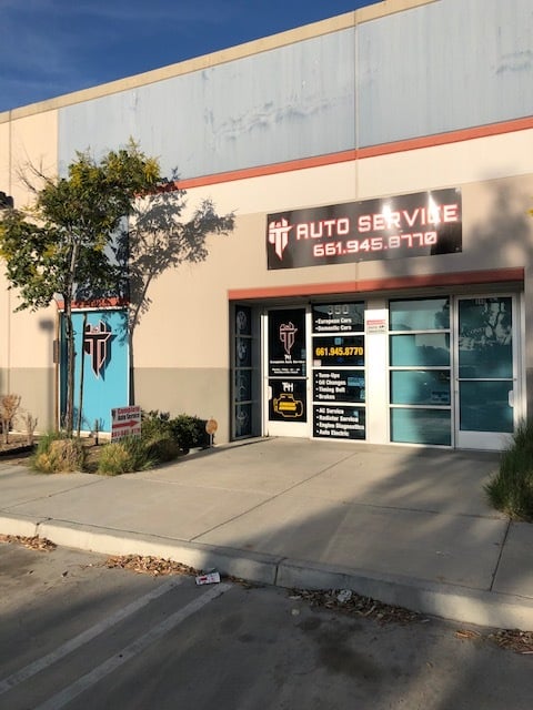 T & H Complete Auto Service | Lancaster, CA 93535
