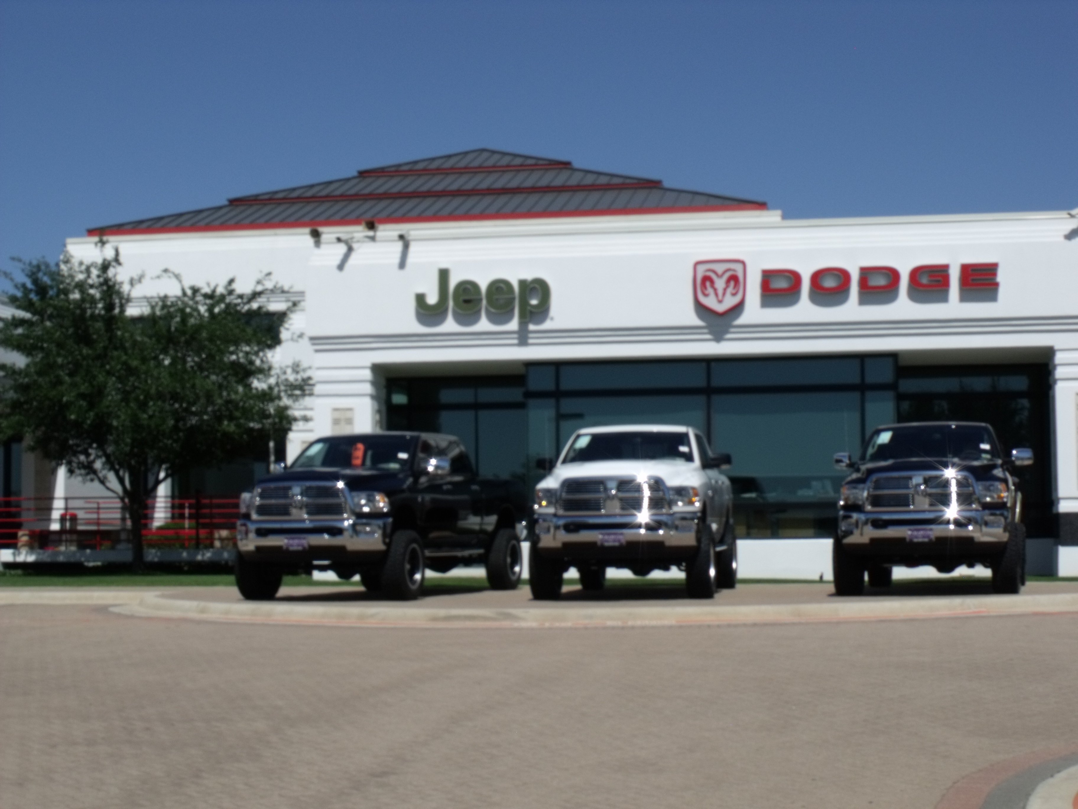 Grapevine Dodge Chrysler Jeep in Grapevine, TX 76051