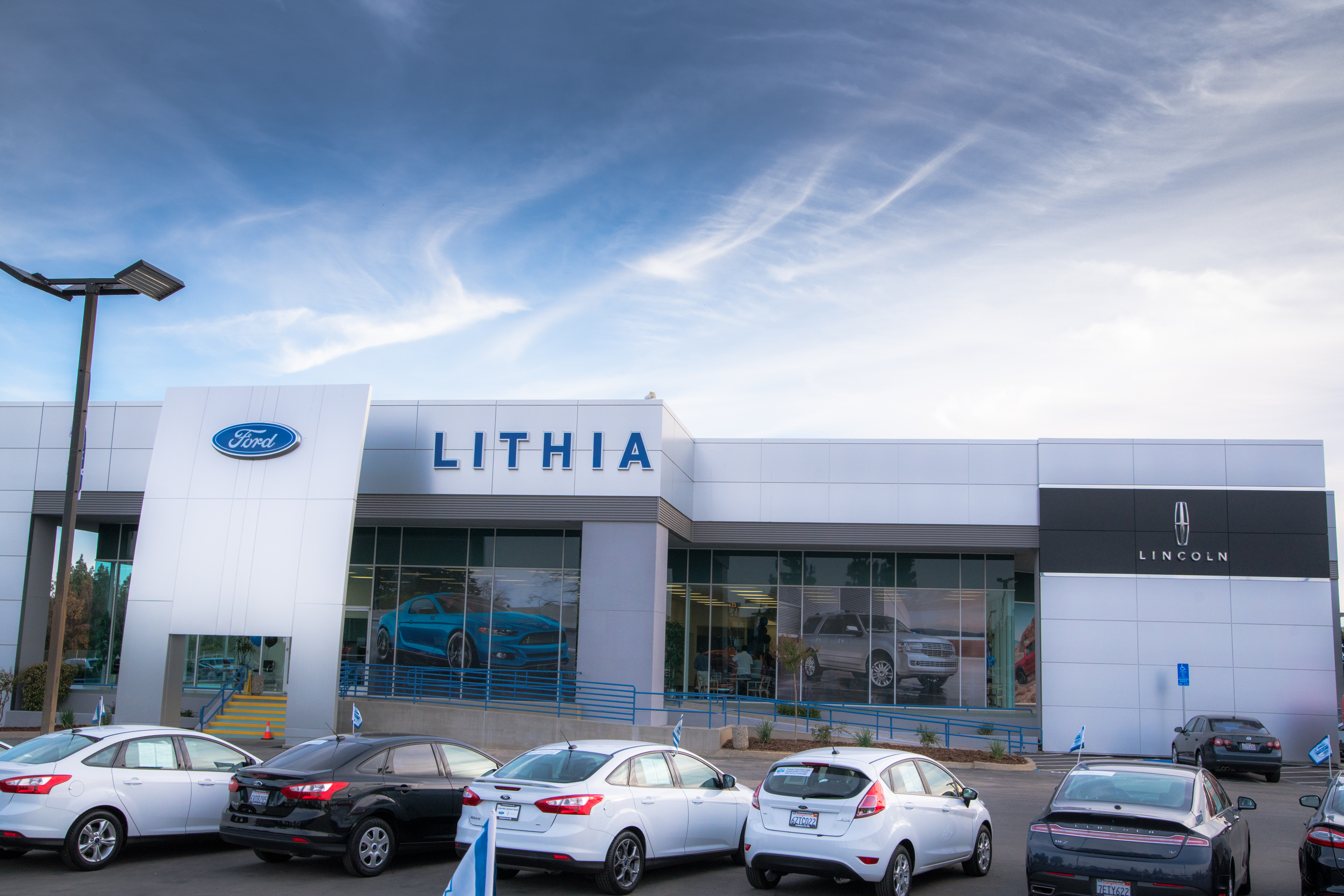 Lithia Ford Lincoln of Fresno in Fresno, CA 93710