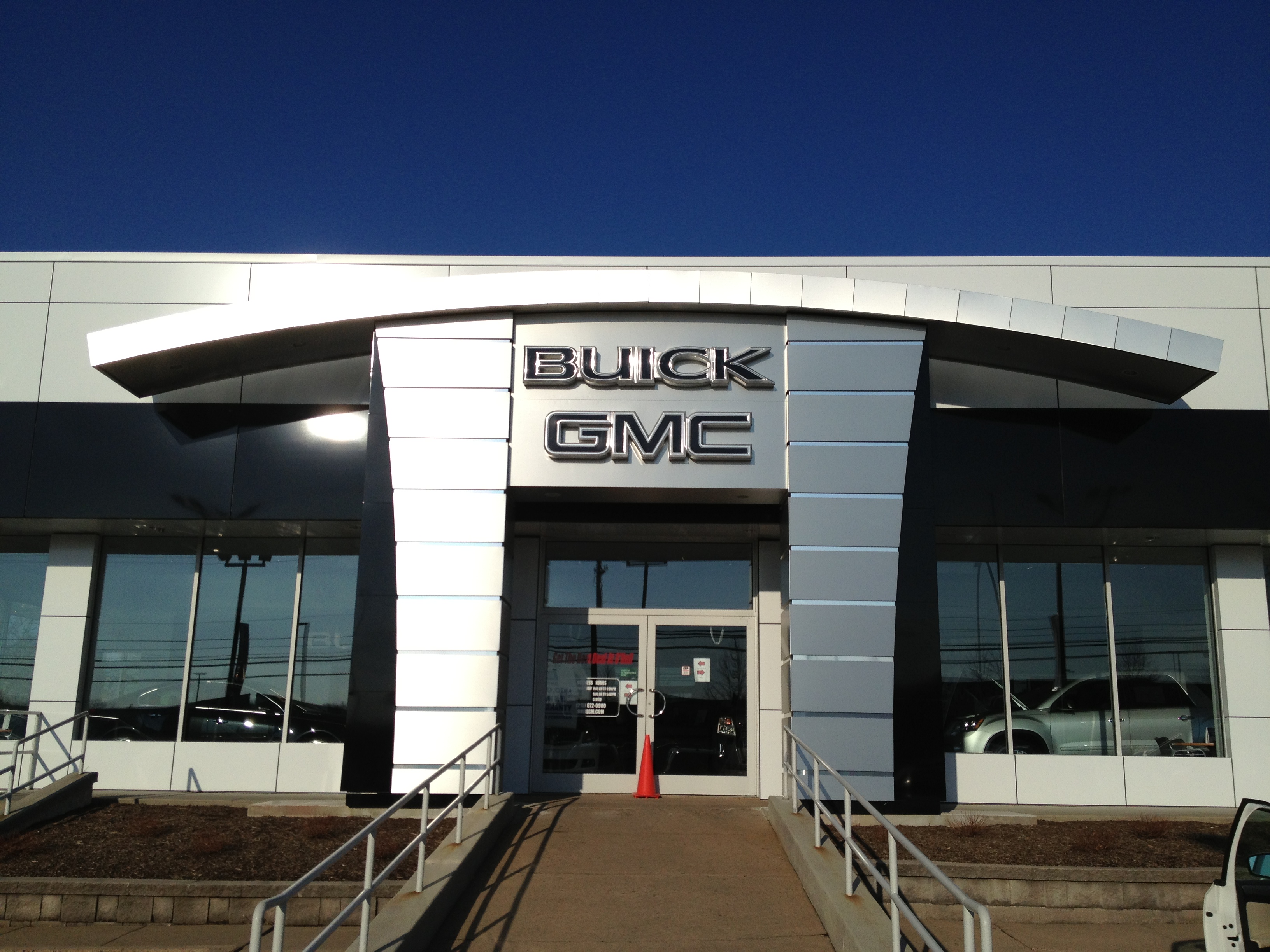 O'NEIL GMC INC in Warminster, PA 18974